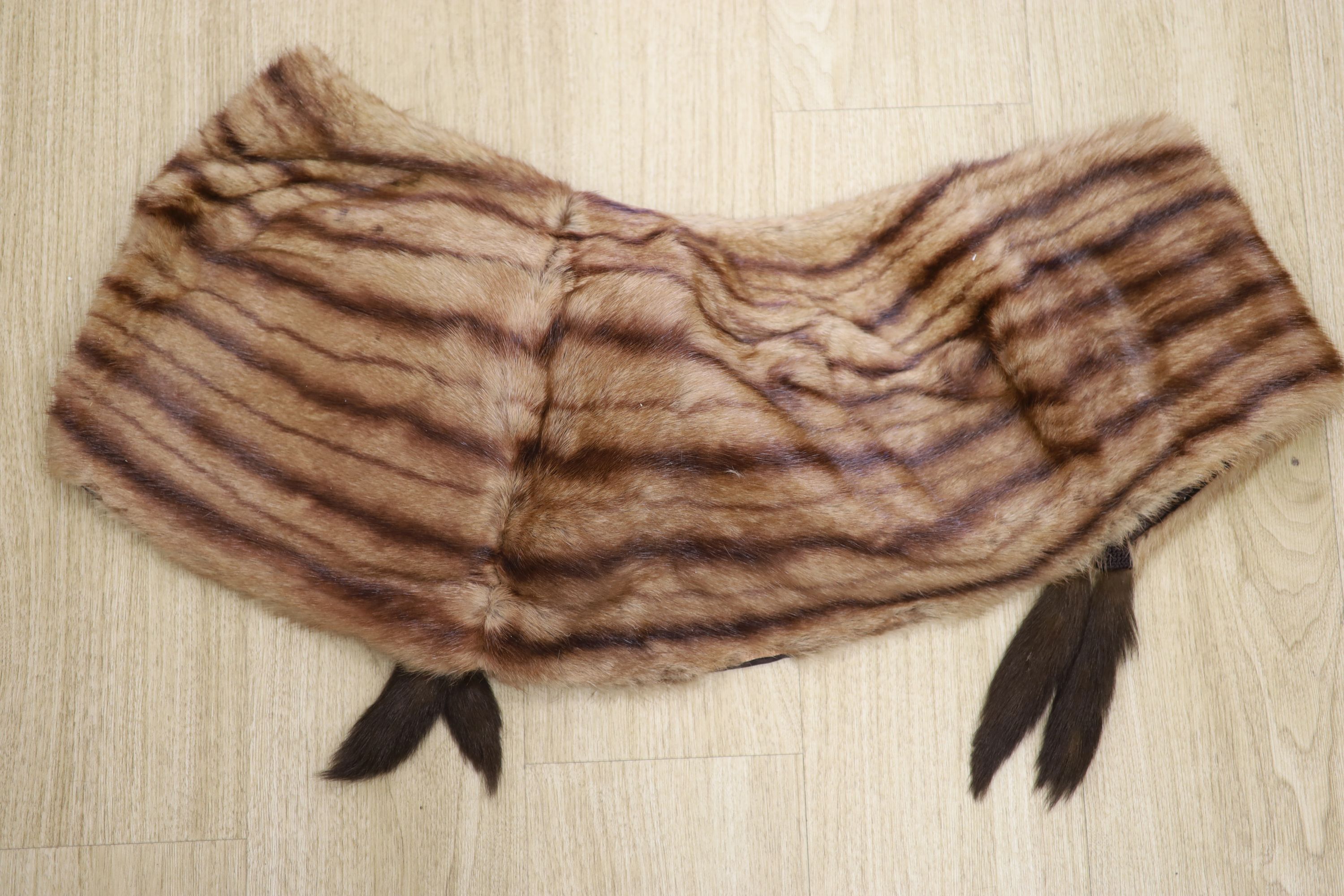 A quantity of fur stoles
